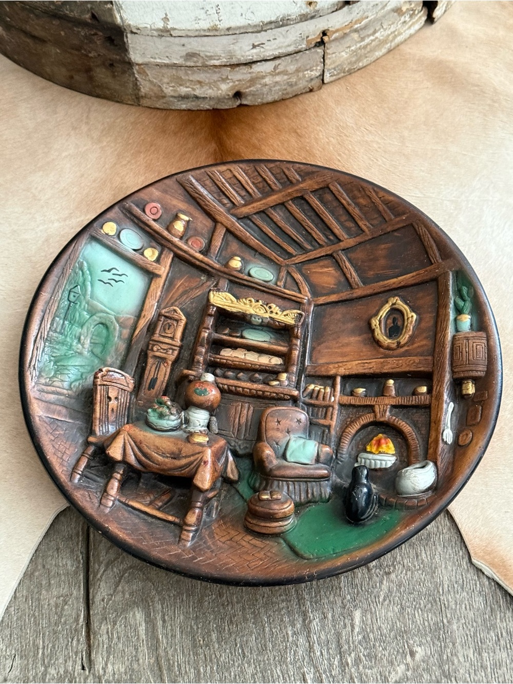 Vintage 3D Cottage Interior Decorative Wall Plaque - Brown & Green Folk Art